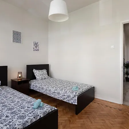Lemon Apartment *