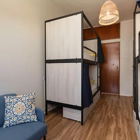 Lemon Apartment *